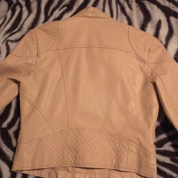 SOFT PINK FAUX LEATHER JACKET - Picture 3 of 8